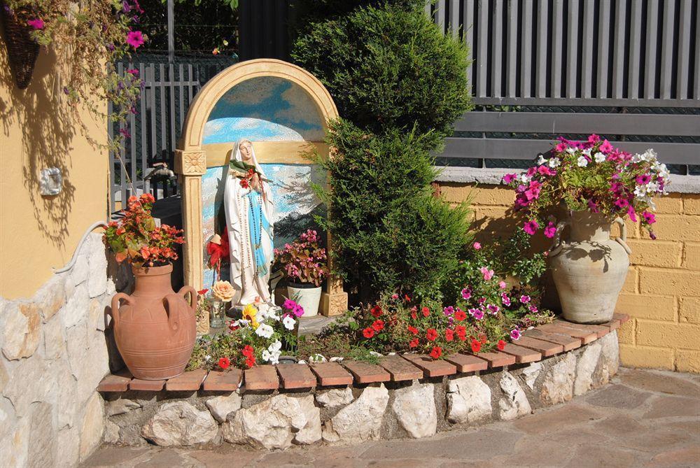 Hotel Nespolo D'oro Lariano
